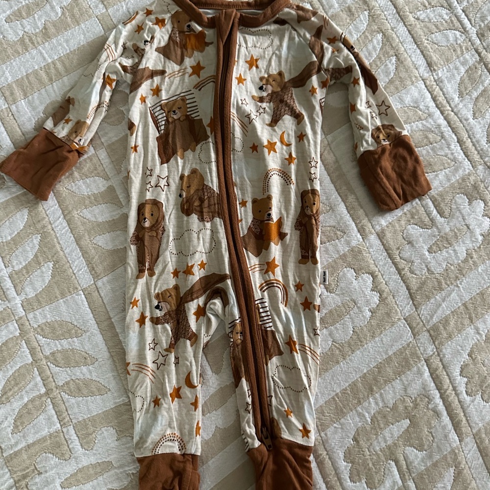 Little Sleepies Beary Sleepy newborn Zipper Convertible Footies
